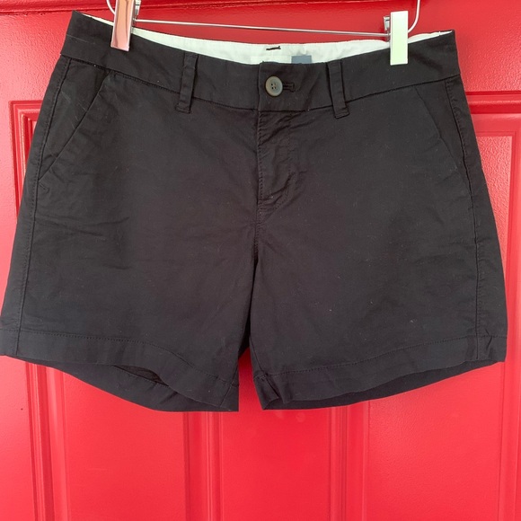 Old Navy Shorts in black - Picture 1 of 3